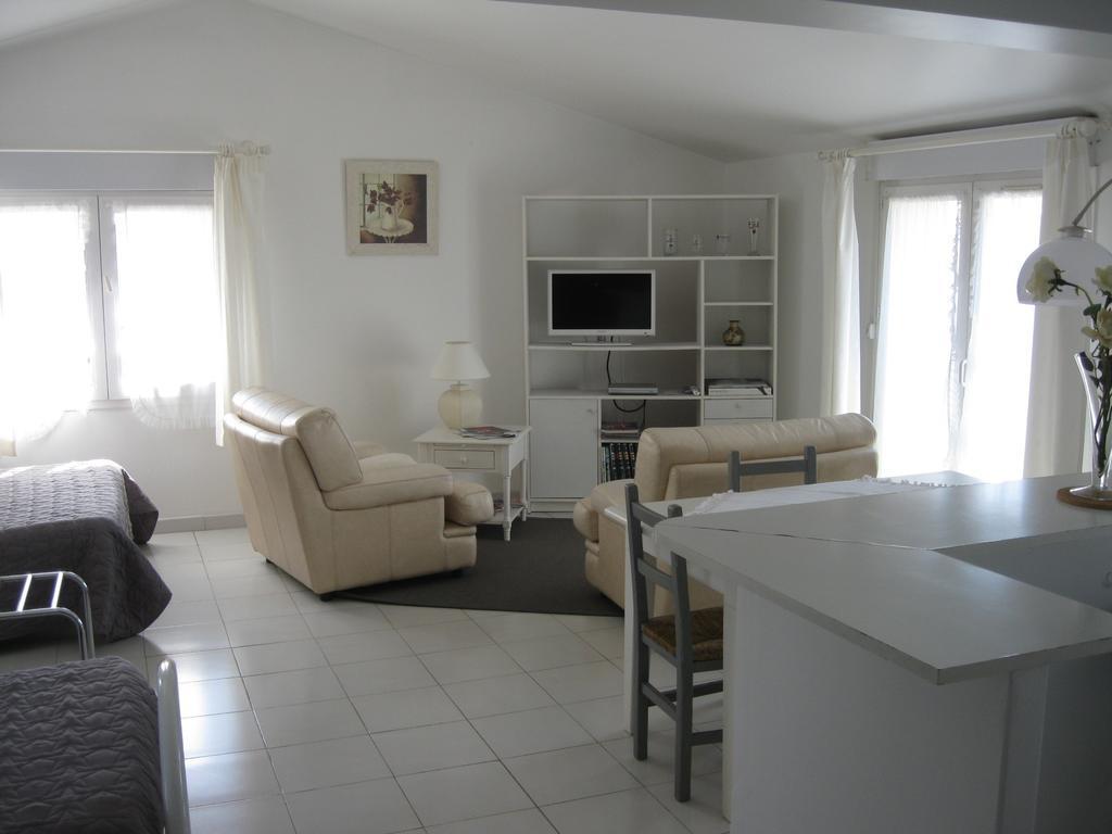 Apartments La Madeleine Avignon Quarto foto