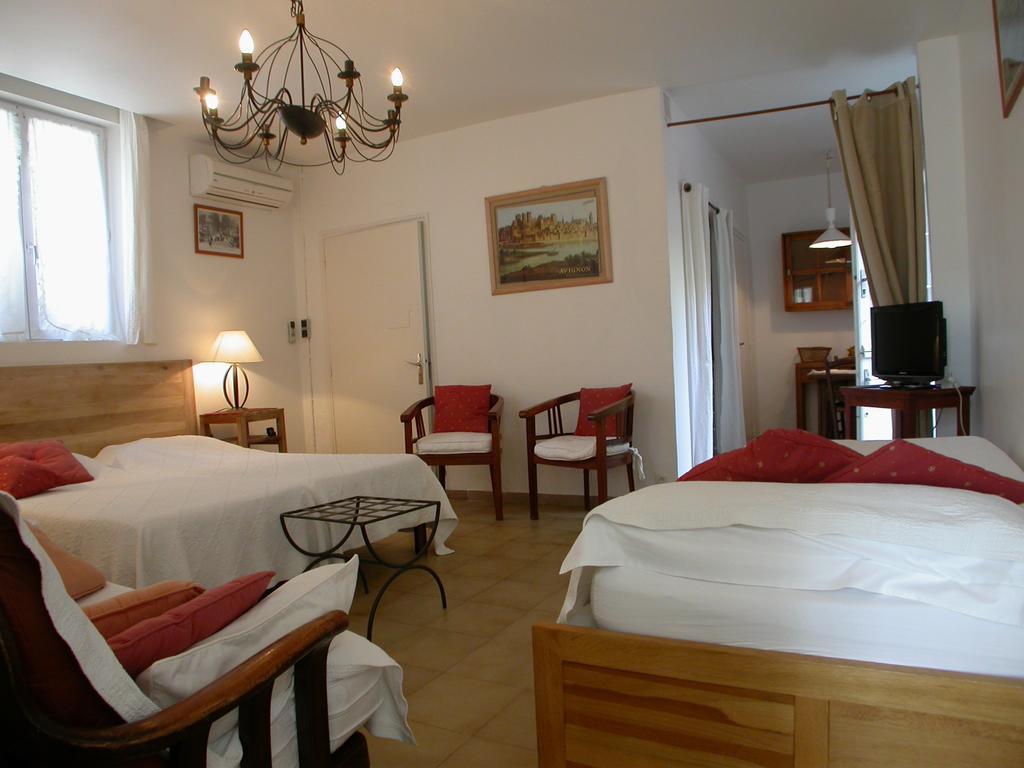 Apartments La Madeleine Avignon Quarto foto