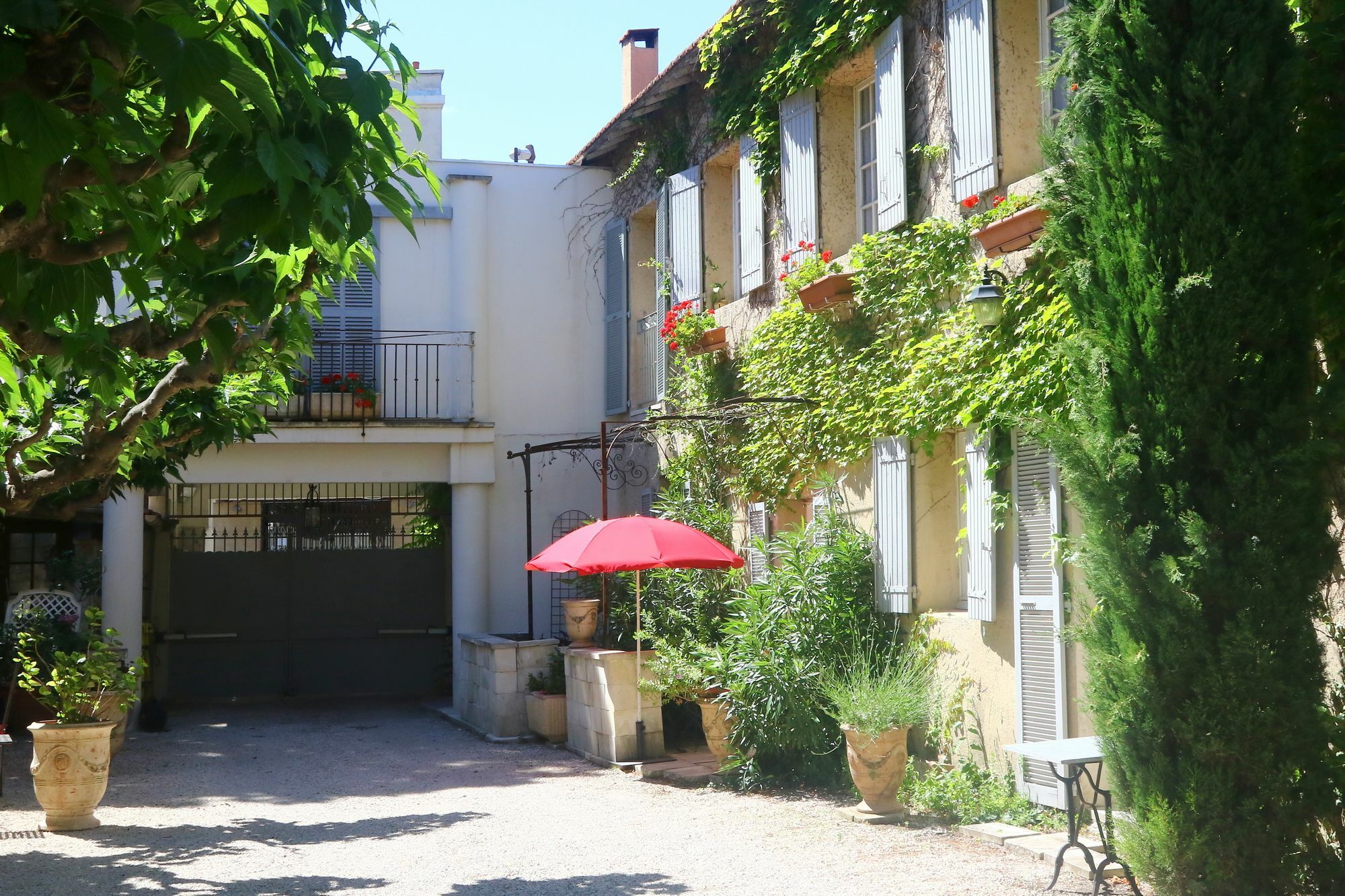Apartments La Madeleine Avignon Exterior foto